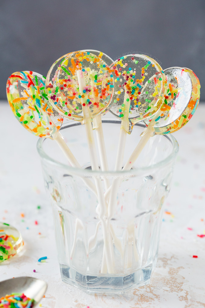 These Sprinkle Lollipops are quick to make and filled with sugar strands and sprinkles. They are just perfect for any celebration! #ad