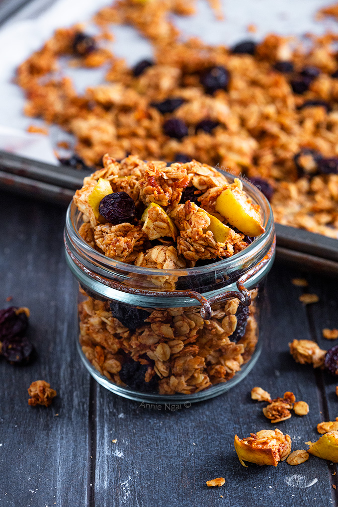 This crunchy Apple and Raisin Granola is easy to make and nut free! Make a batch at the weekend and then have breakfast sorted for the whole week!