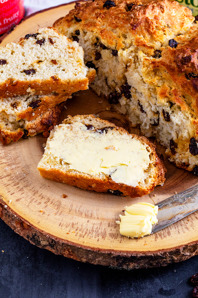 This Irish Soda Bread is so easy to make, yet tastes utterly divine. You'll find it hard not to devour the whole loaf of this soft, flavourful quick bread!