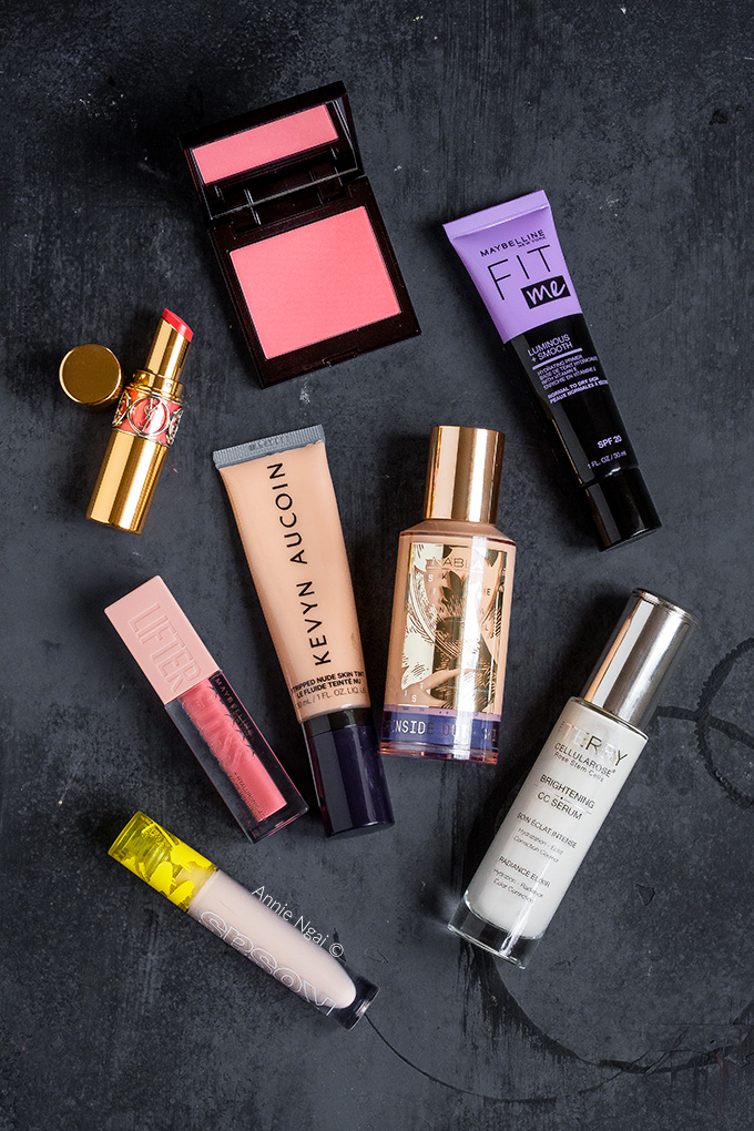 It's time to share my April 2021 Beauty Favourites. I tried lots of products this month, some new, some old and I've found some absolute gems!