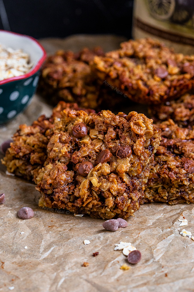 These Vegan Chocolate Chip Flapjacks are something you can throw together easily to satisfy that craving for something sweet! Dairy free as well as vegan, they're versatile too as you can add in nuts, seeds or raisins!